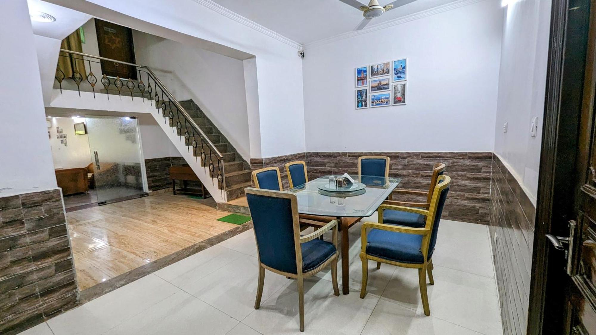 Hotel Lecston @Yashobhoomi Dwarka Sector - 25 Metro Station دلهي المظهر الخارجي الصورة
