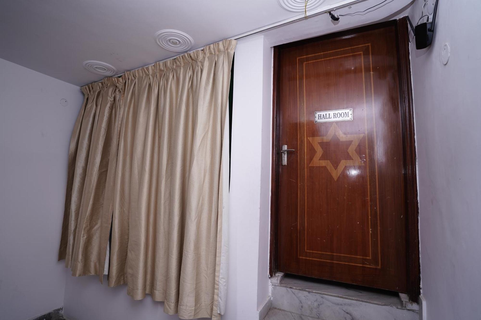 Hotel Lecston @Yashobhoomi Dwarka Sector - 25 Metro Station دلهي المظهر الخارجي الصورة