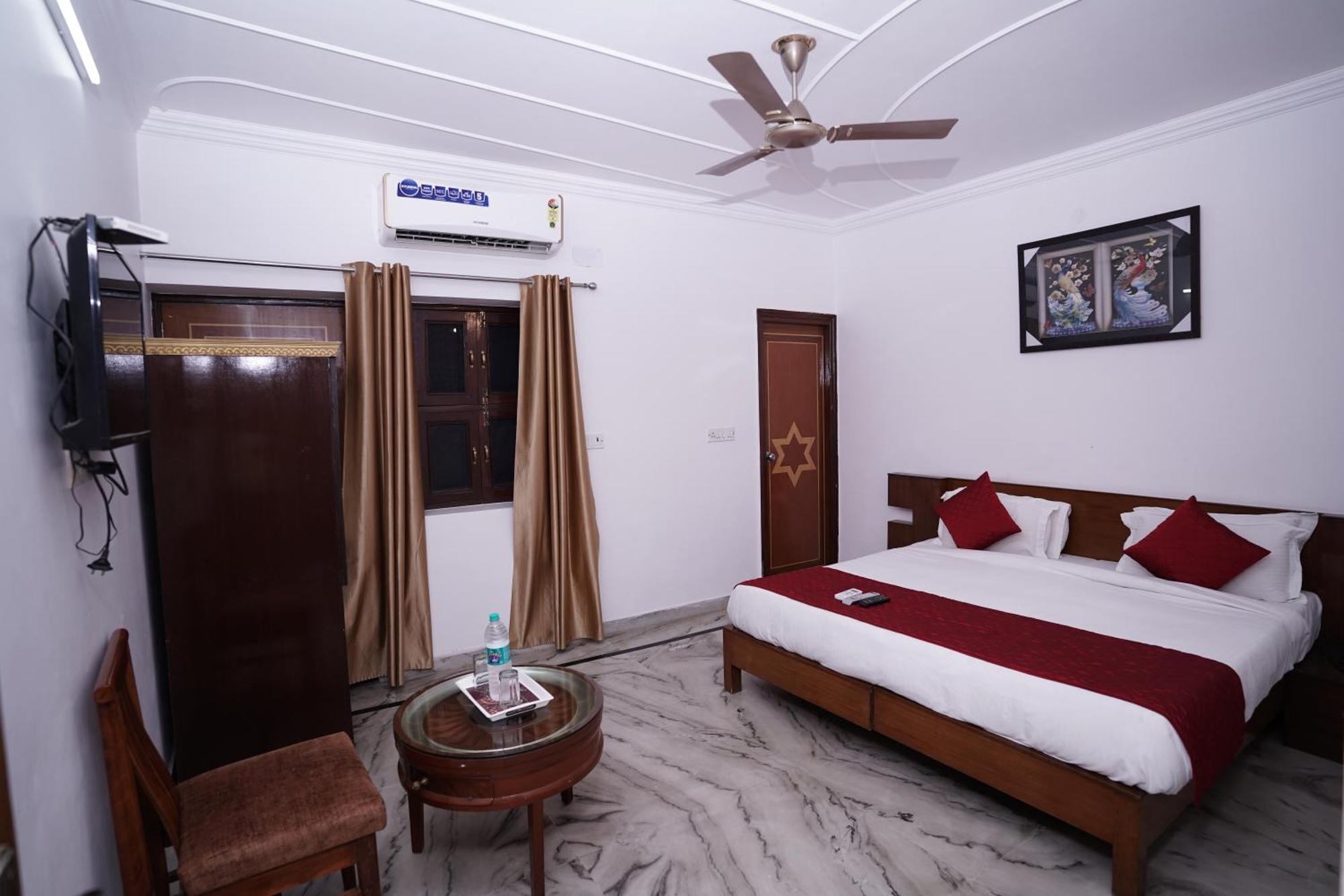 Hotel Lecston @Yashobhoomi Dwarka Sector - 25 Metro Station دلهي المظهر الخارجي الصورة