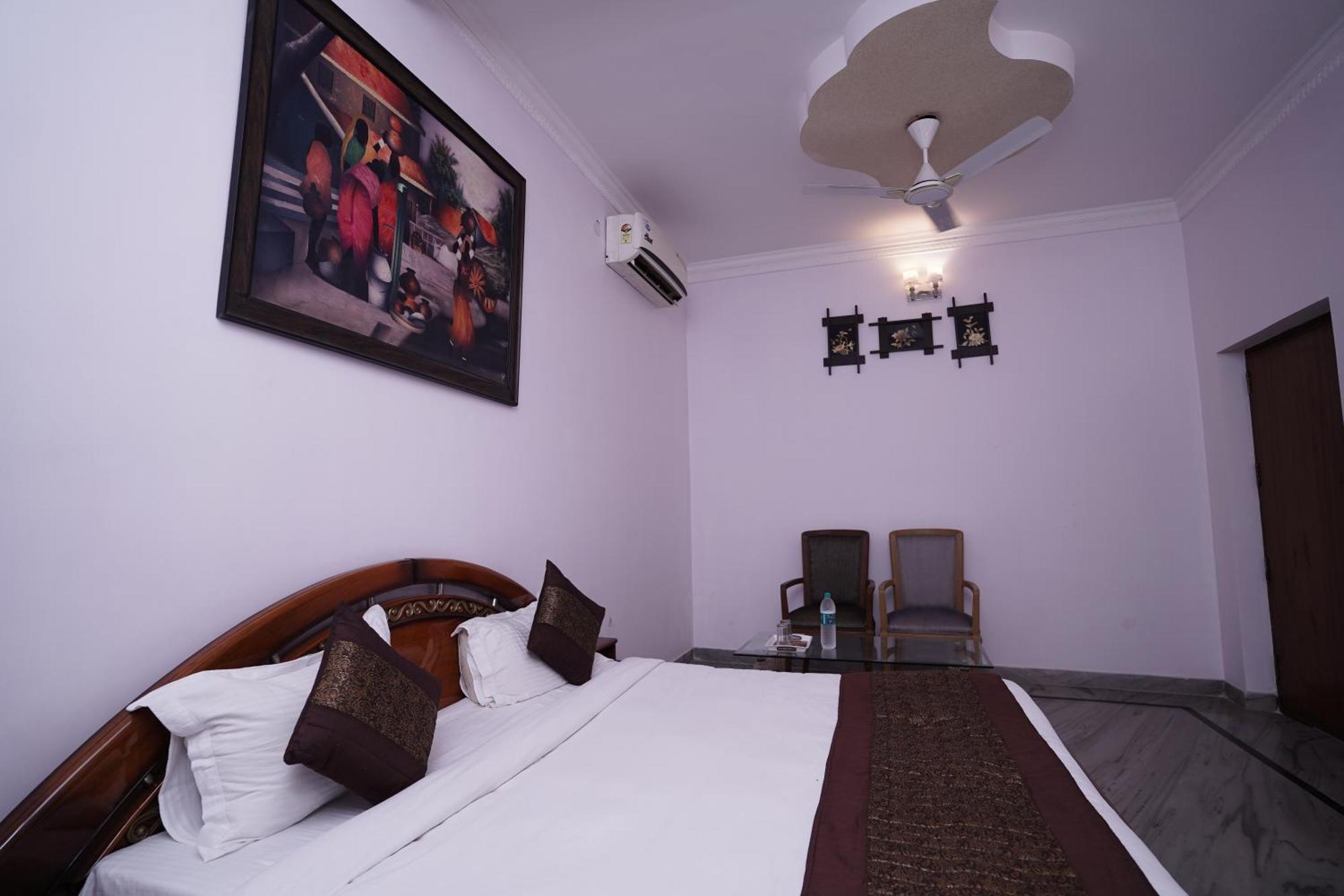 Hotel Lecston @Yashobhoomi Dwarka Sector - 25 Metro Station دلهي المظهر الخارجي الصورة