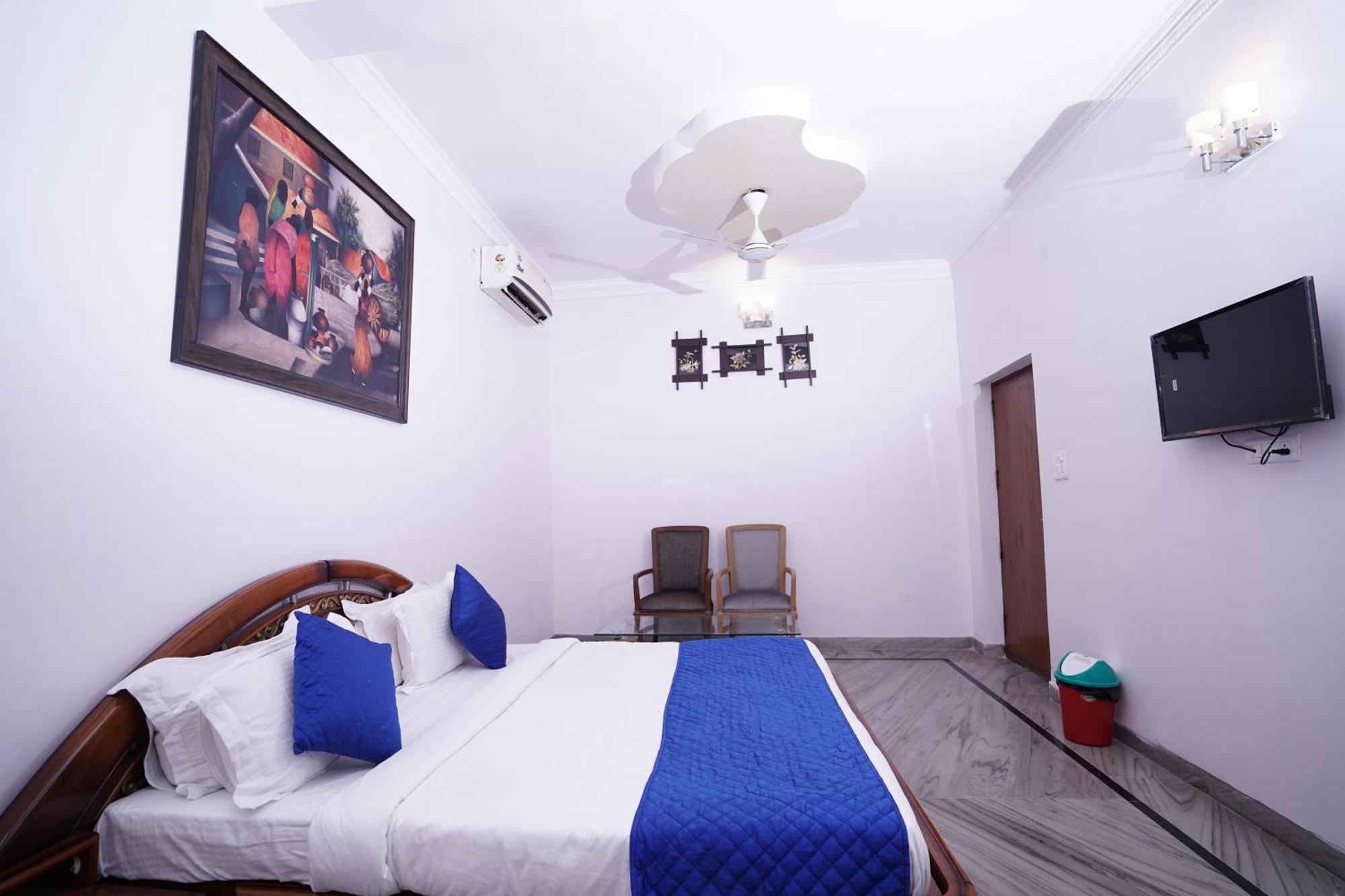 Hotel Lecston @Yashobhoomi Dwarka Sector - 25 Metro Station دلهي المظهر الخارجي الصورة